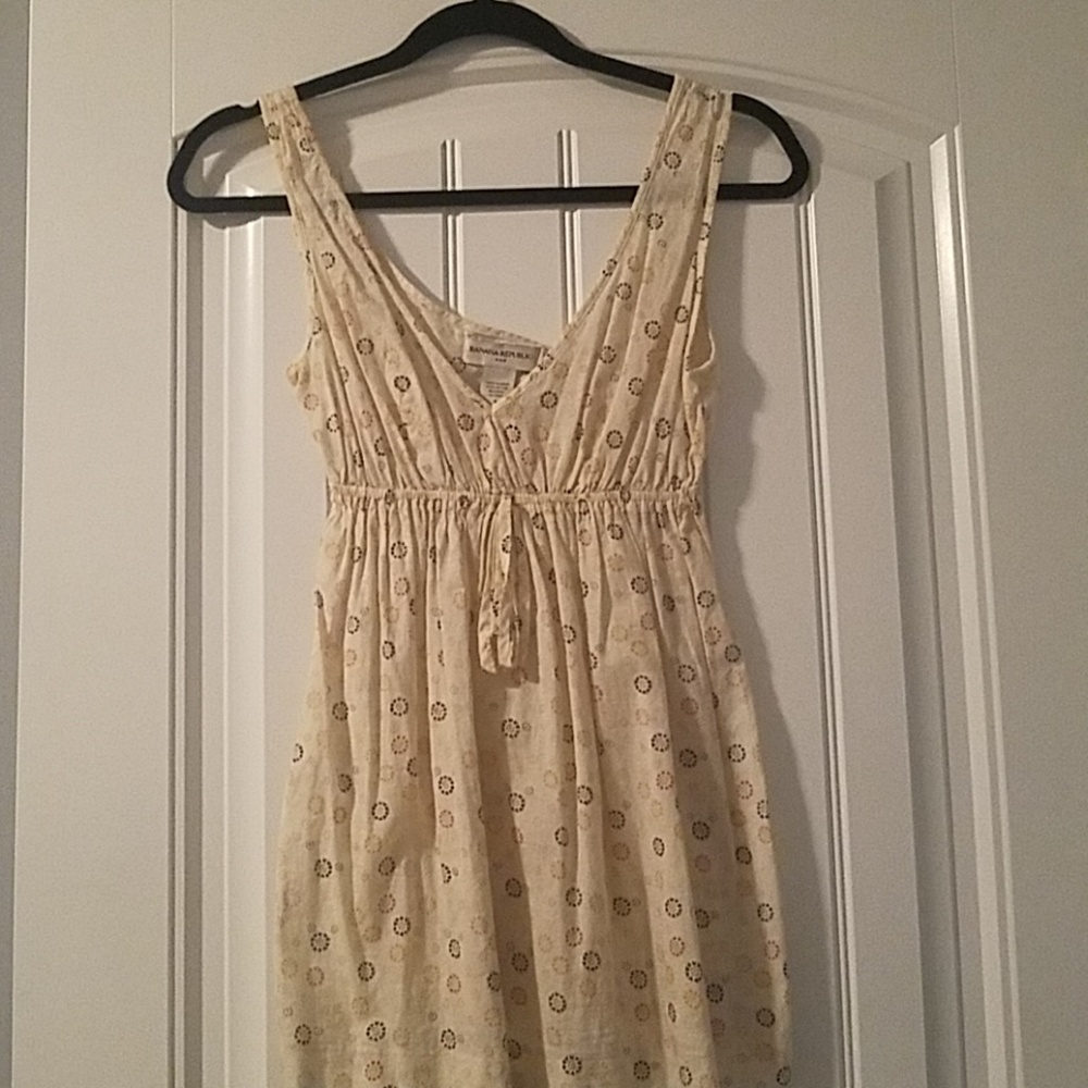 Tan Banana Republic Sleeveless Top